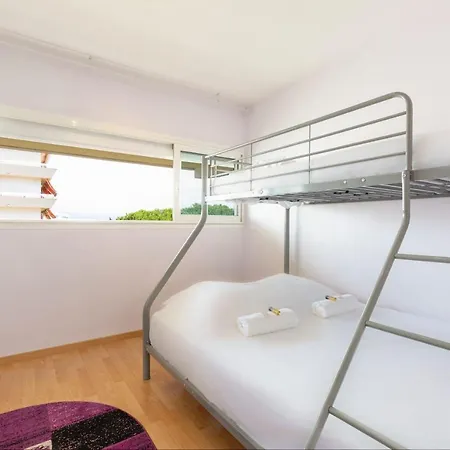Bnb Renting Spacious 2 Bedroom In Center With A Parking Antibes
